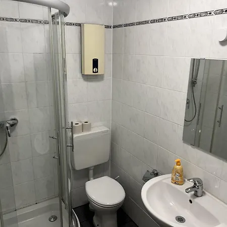 T&k - - 1-3 Appartement